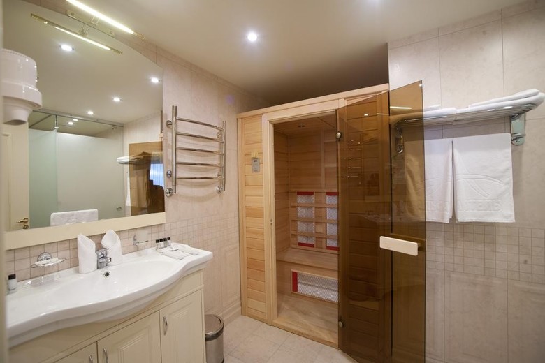 Izmailovo Alfa Hotel