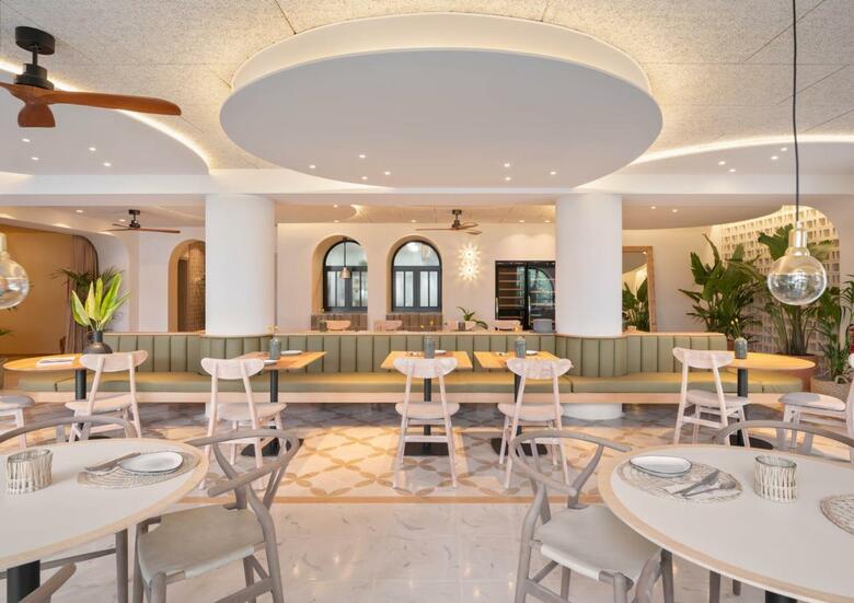 Bella Colina Vintage Hotel 1953