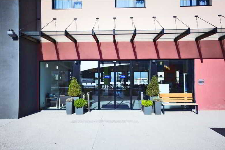Hotel Holiday Inn Express Marseille Airport