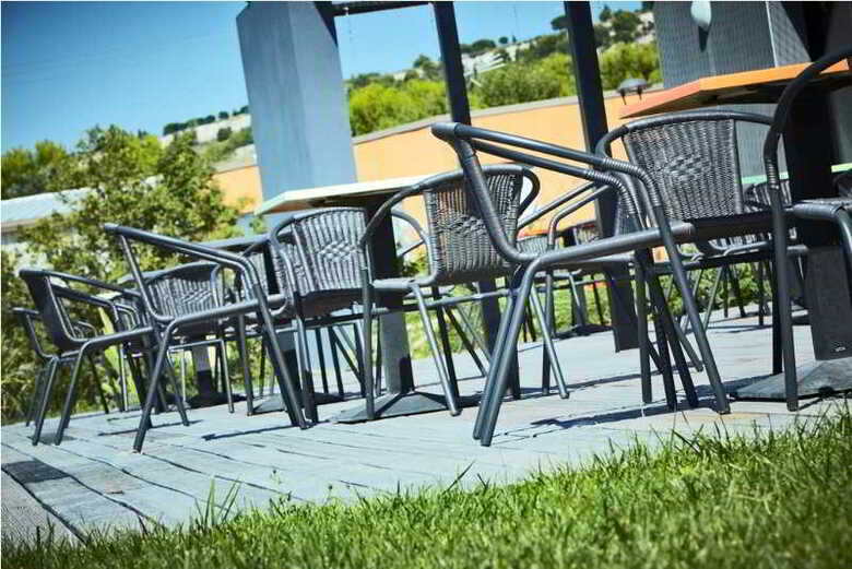 Hotel Holiday Inn Express Marseille Airport