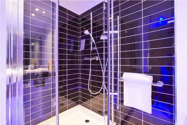 Hotel Holiday Inn Express Marseille Airport