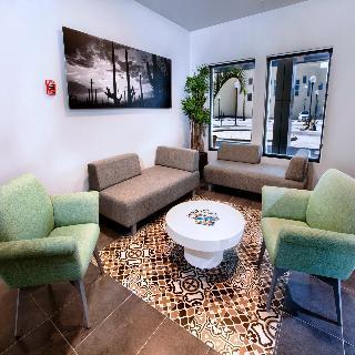 Hotel City Express Plus Cabo San Lucas