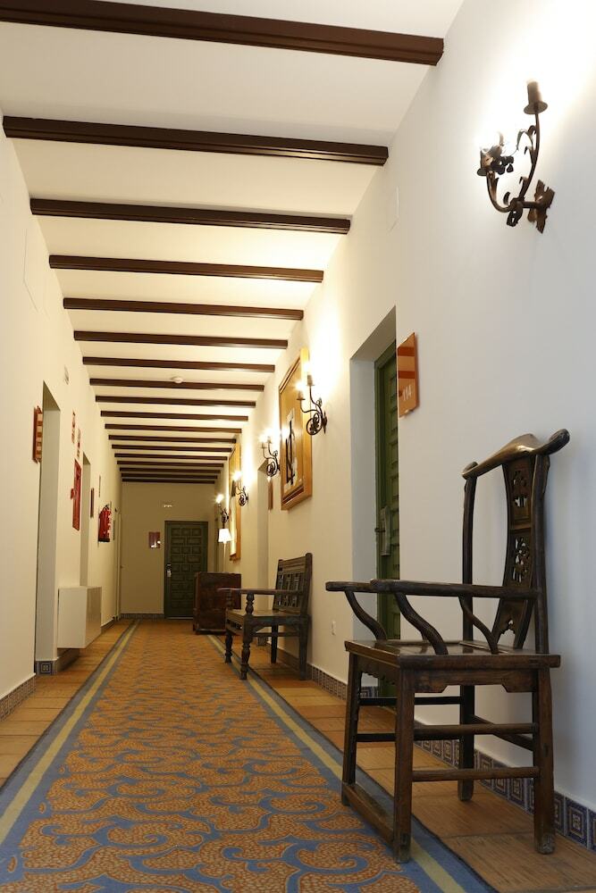 Hotel El Carmen (puente Genil)