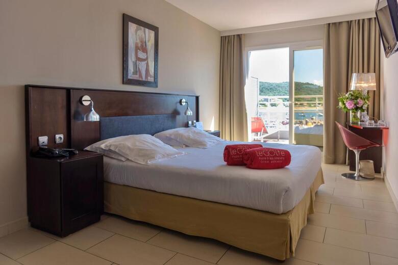 Hotel Le Golfe, Piscine & Spa Casanera