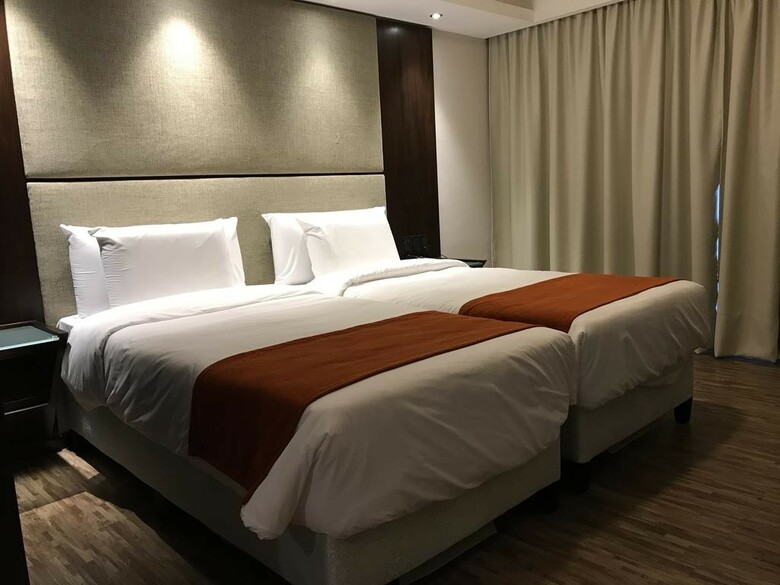 Hotel Crystal Tower