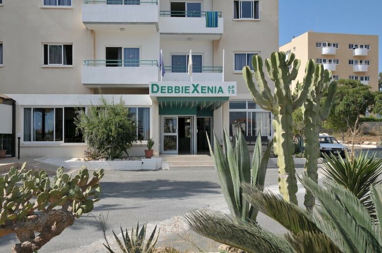 Hotel Debbie Xenia Apartments
