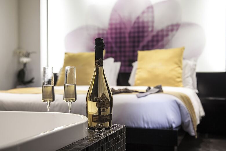 Jc Contemporary Hotel