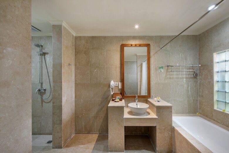 Hotel Grand Istana Rama