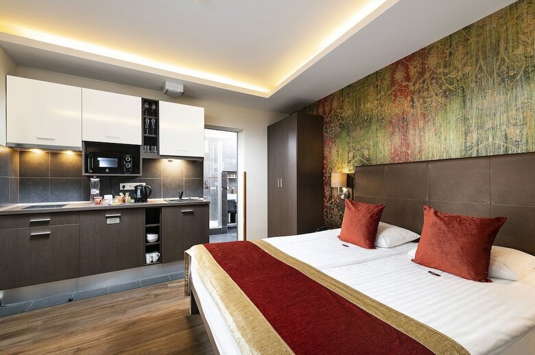 Opera Garden Hotel & Apartments