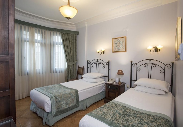 Blue House Hotel