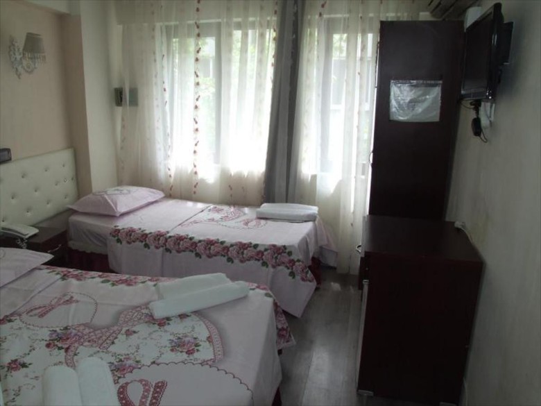 Artemis Old City Hotel