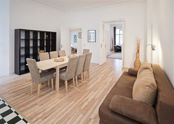 Old Town Apartments Sch�nhauser Allee