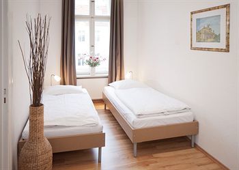 Old Town Apartments Sch�nhauser Allee