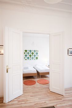 Old Town Apartments Sch�nhauser Allee
