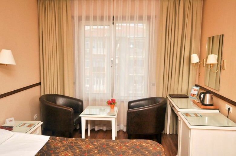 Topkapi Inter Istanbul Hotel