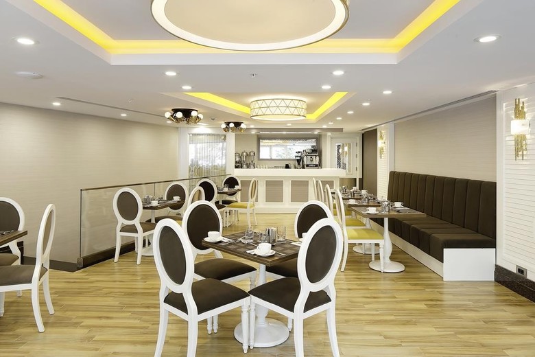 Mia Berre Hotels