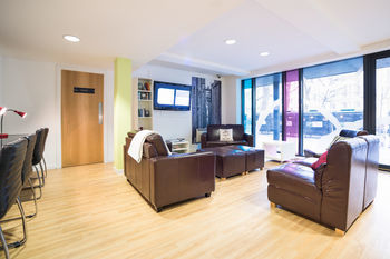 Albergue Mcdonald Road Apartments
