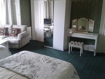 Bed & Breakfast Capital Guest House