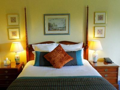 Hotel Oakley Court