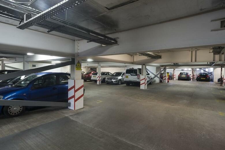 Hotel Fountain Court Eq 2 (2 Bed)