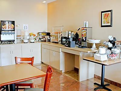 Hotel Comfort Suites Downtown South
