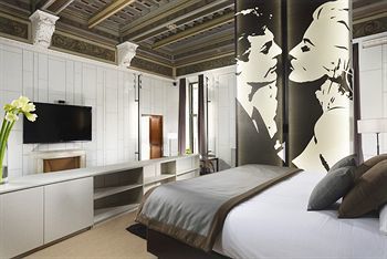 Hotel Piazza Del Ges� Luxury Suites
