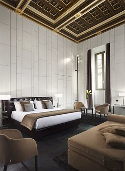 Hotel Piazza Del Ges� Luxury Suites