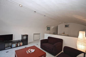 House & The City - Navona Apartments
