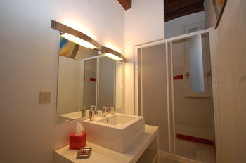 House & The City - Navona Apartments