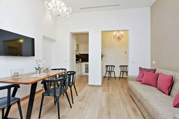 Monti Apartments - My Extra Home