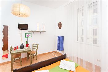 Bed & Breakfast Meltin' Rome Guesthouse