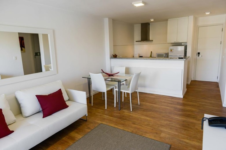 Hotel 1.4 Merit Montevideo Apart & Suite