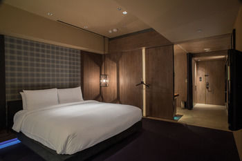 Hotel Quote (t Room)