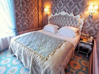 Royal Grand Hotel