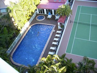 Hotel Surf Parade Resort