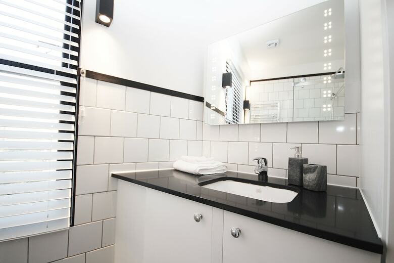 Hotel 6 Portobello Road