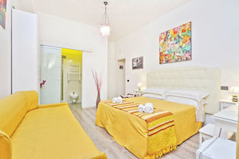 Hotel Applemoon Rooms For Rent