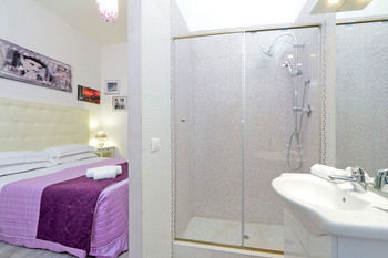 Hotel Applemoon Rooms For Rent