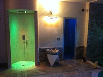 Aurelia Garden Gold Bed & Breakfast