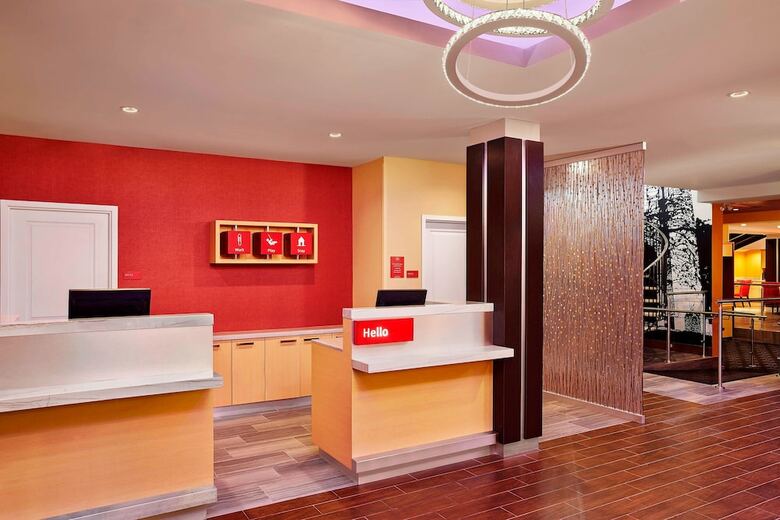 Hotel Towneplace Suites By Marriott London