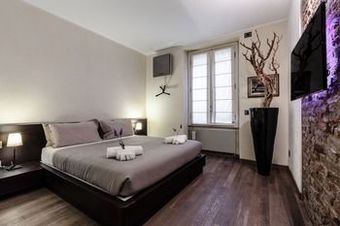 Apartamento Suitelowcost - San Babila Duomo