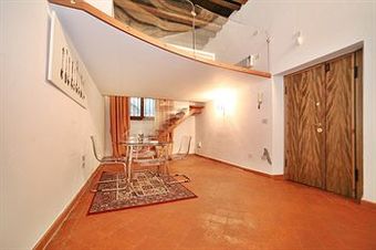 Hostal Florentia Suites