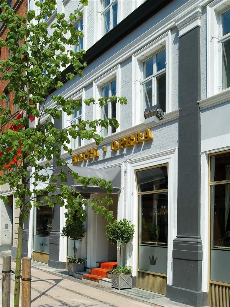 Hotel Opera