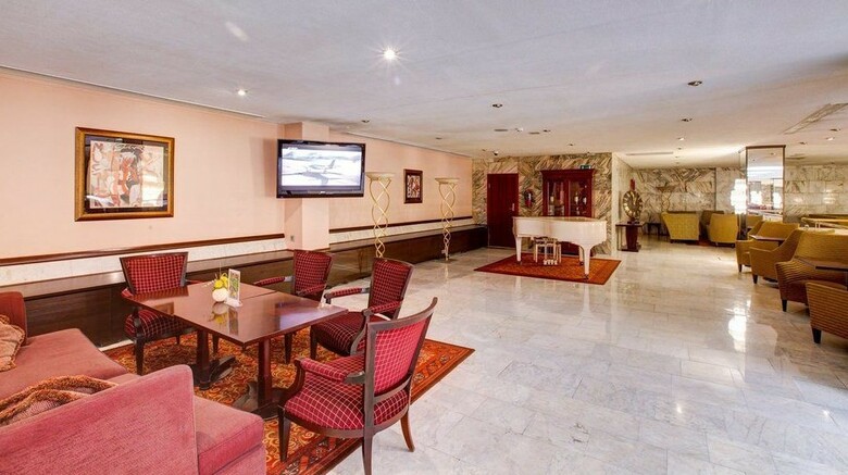 Hotel Aerostar