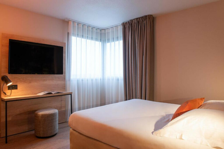 Hotel The Originals City H�tel Alt�ora Site Du Futuroscope