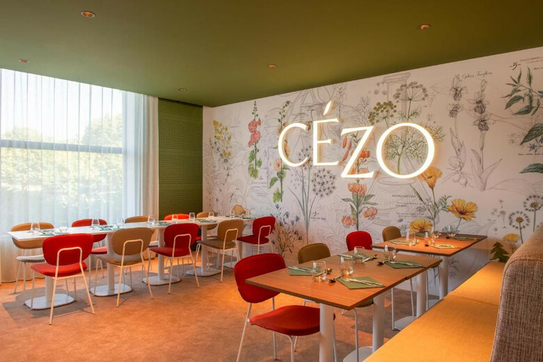 Hotel The Originals City H�tel Alt�ora Site Du Futuroscope