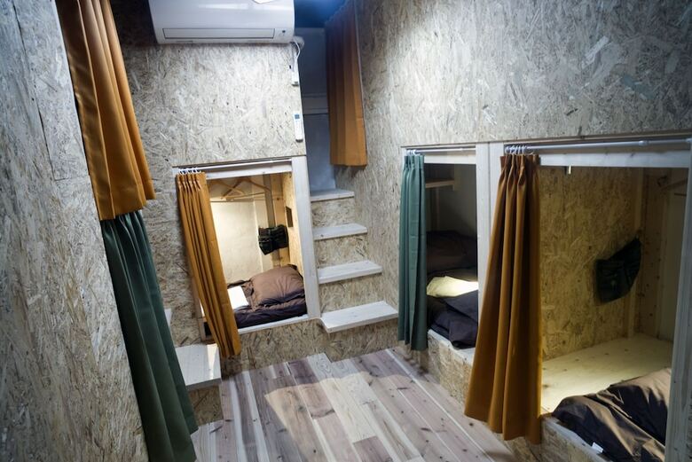 Hostal Worldtreck Dinner & Guesthouse Pise
