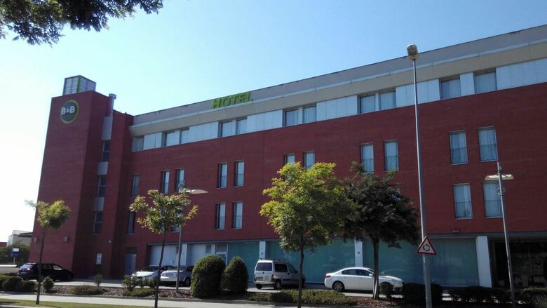 Hotel B&B Girona 3
