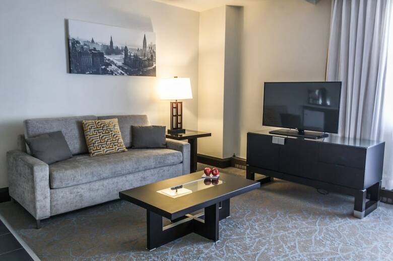 Embassy Hotel & Suites Ottawa
