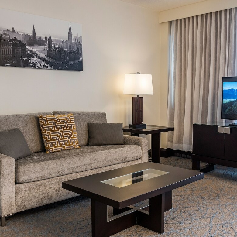 Embassy Hotel & Suites Ottawa